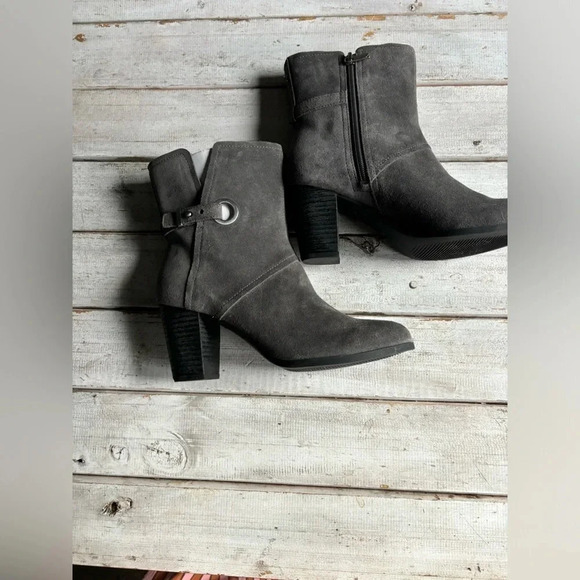 Koolaburra by Ugg | Samiah | stacked heel | suede | bootie | W7  *nwob* - Picture 9 of 13